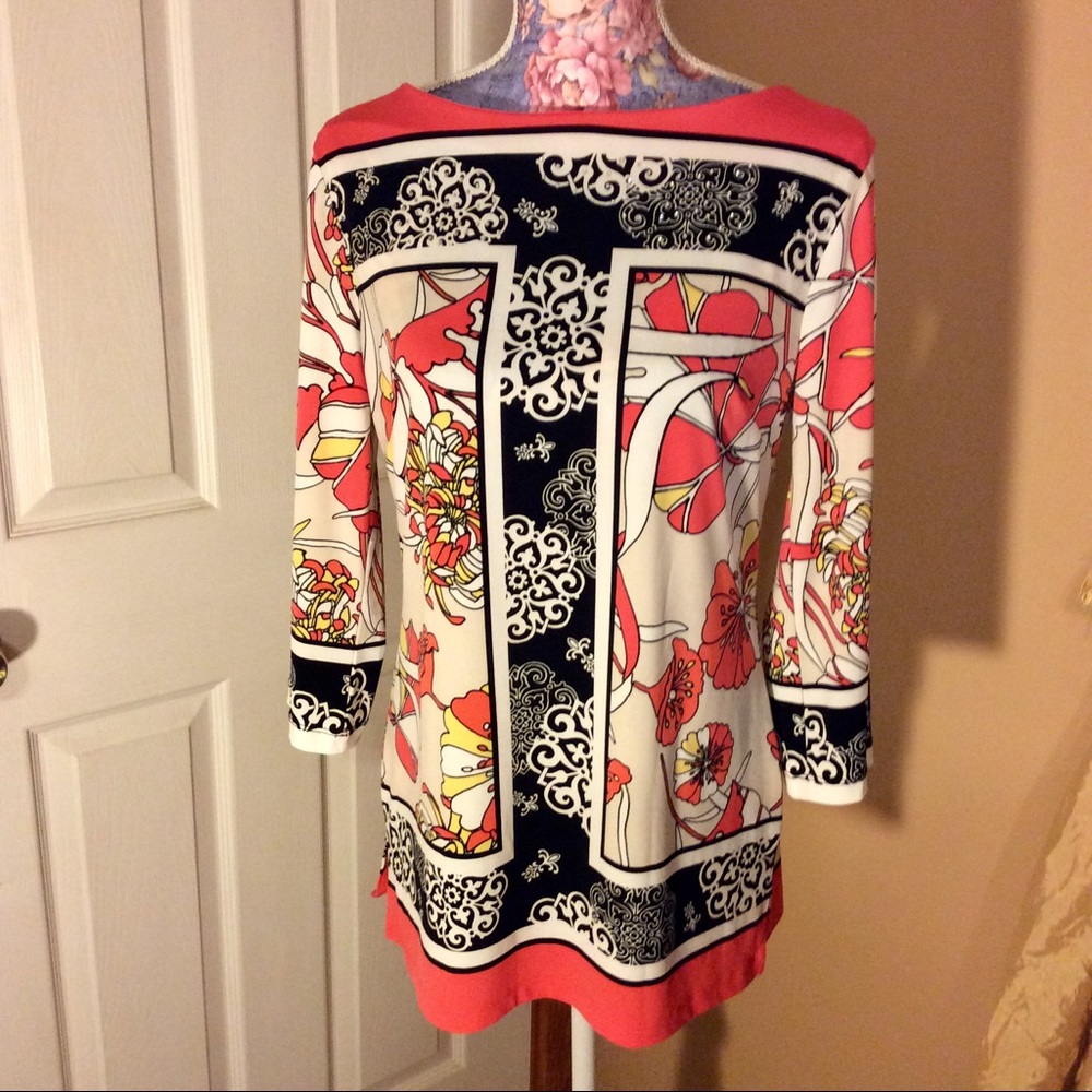 3/$15 Beautiful tunic